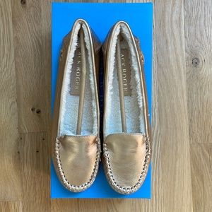BNIB!  Jack Rogers Millie Mocassin sz 8.5 Rose Gold